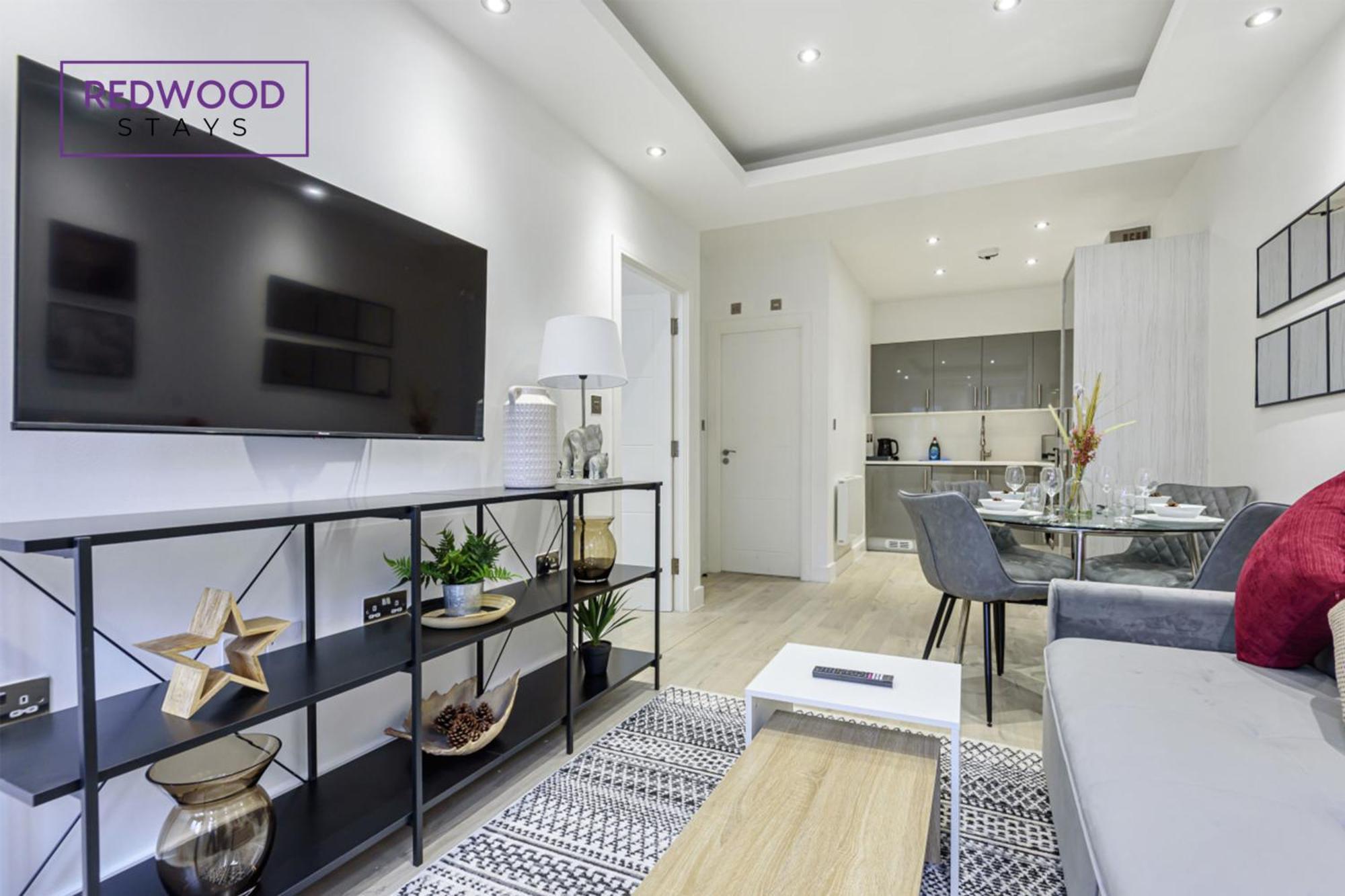 1 Bed 1 Bath Town Center Apartments For Corporates & Contractors, Wifi, Netflix And Parking On Selected Units By Redwood Stays Aldershot Bagian luar foto