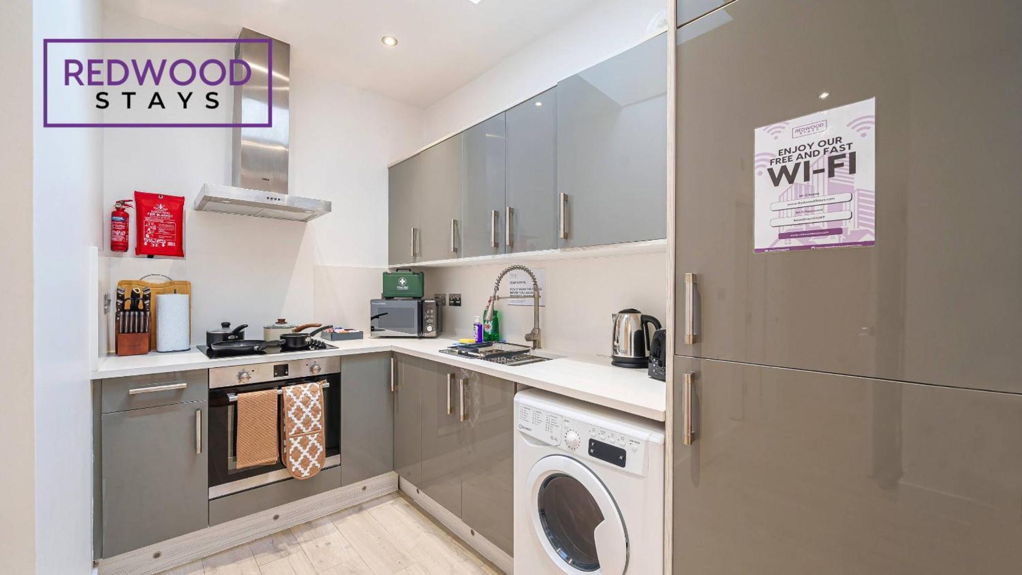 1 Bed 1 Bath Town Center Apartments For Corporates & Contractors, Wifi, Netflix And Parking On Selected Units By Redwood Stays Aldershot Bagian luar foto