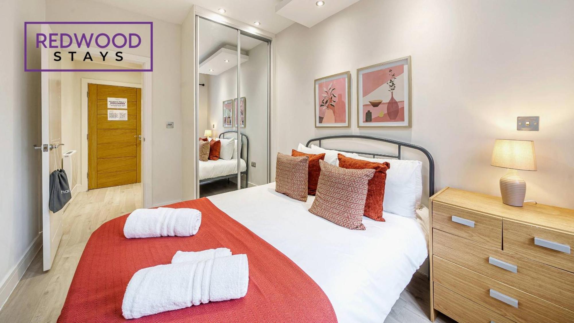 1 Bed 1 Bath Town Center Apartments For Corporates & Contractors, Wifi, Netflix And Parking On Selected Units By Redwood Stays Aldershot Bagian luar foto